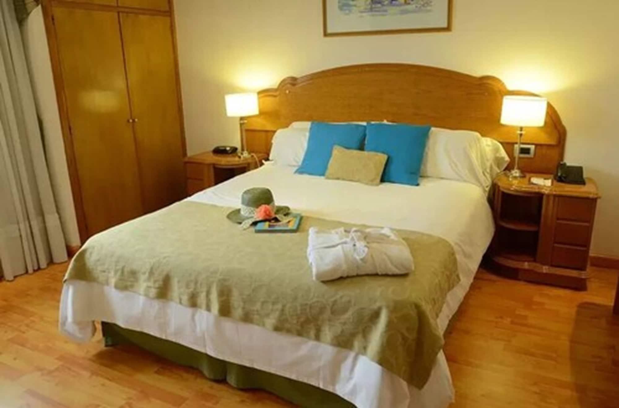 Ñikén Hotel Spa&Business Center Necochea Kültér fotó