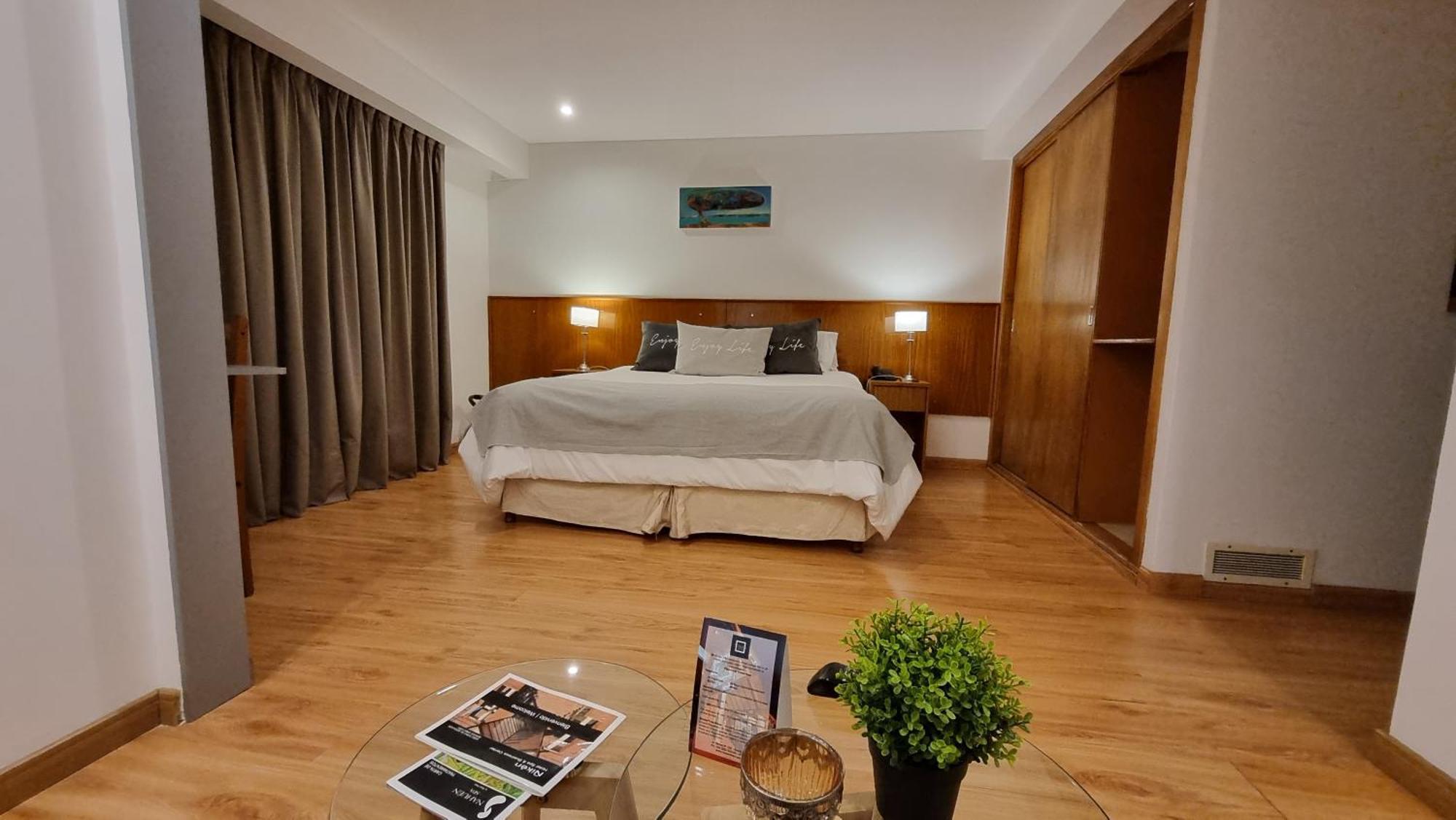Ñikén Hotel Spa&Business Center Necochea Kültér fotó